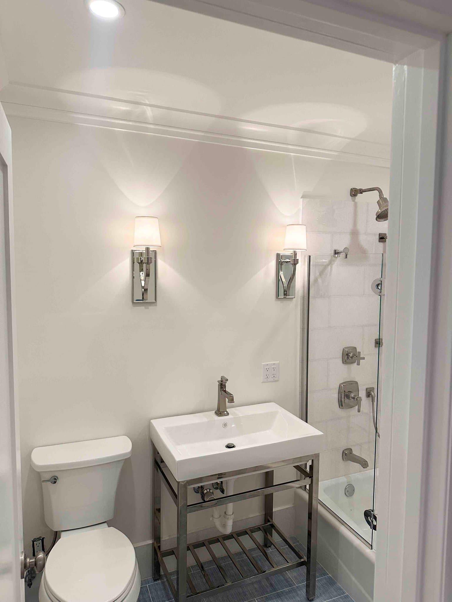 Milwaukee Condo: 1028 E Juneau Ave