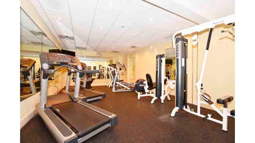 Milwaukee Condo: 1028 E Juneau Ave
