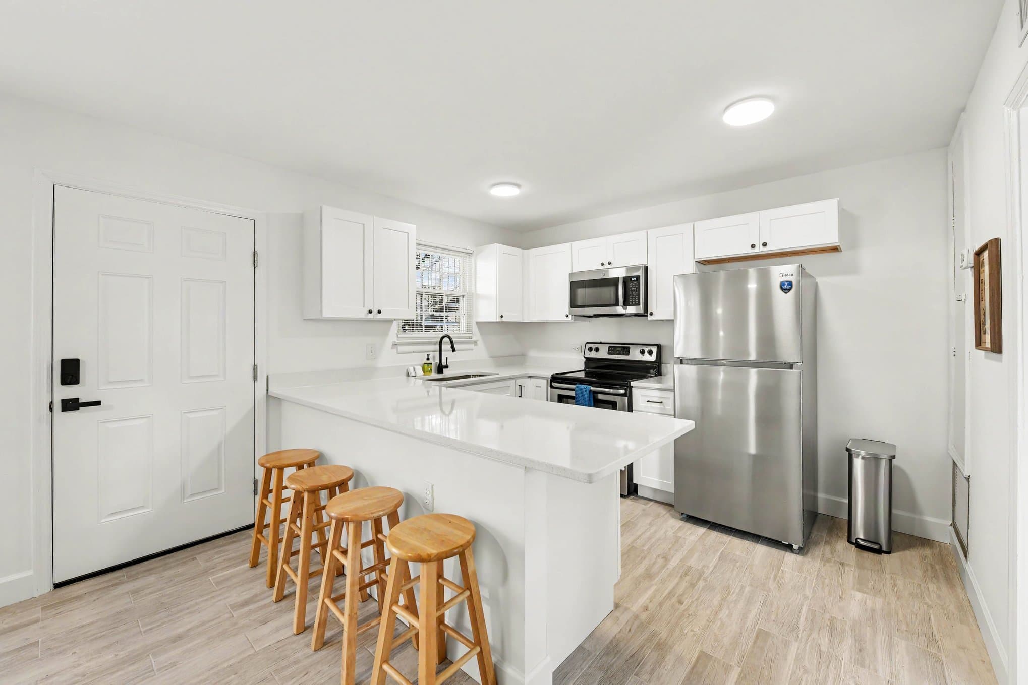 Charleston Condo: 867 Colony Dr