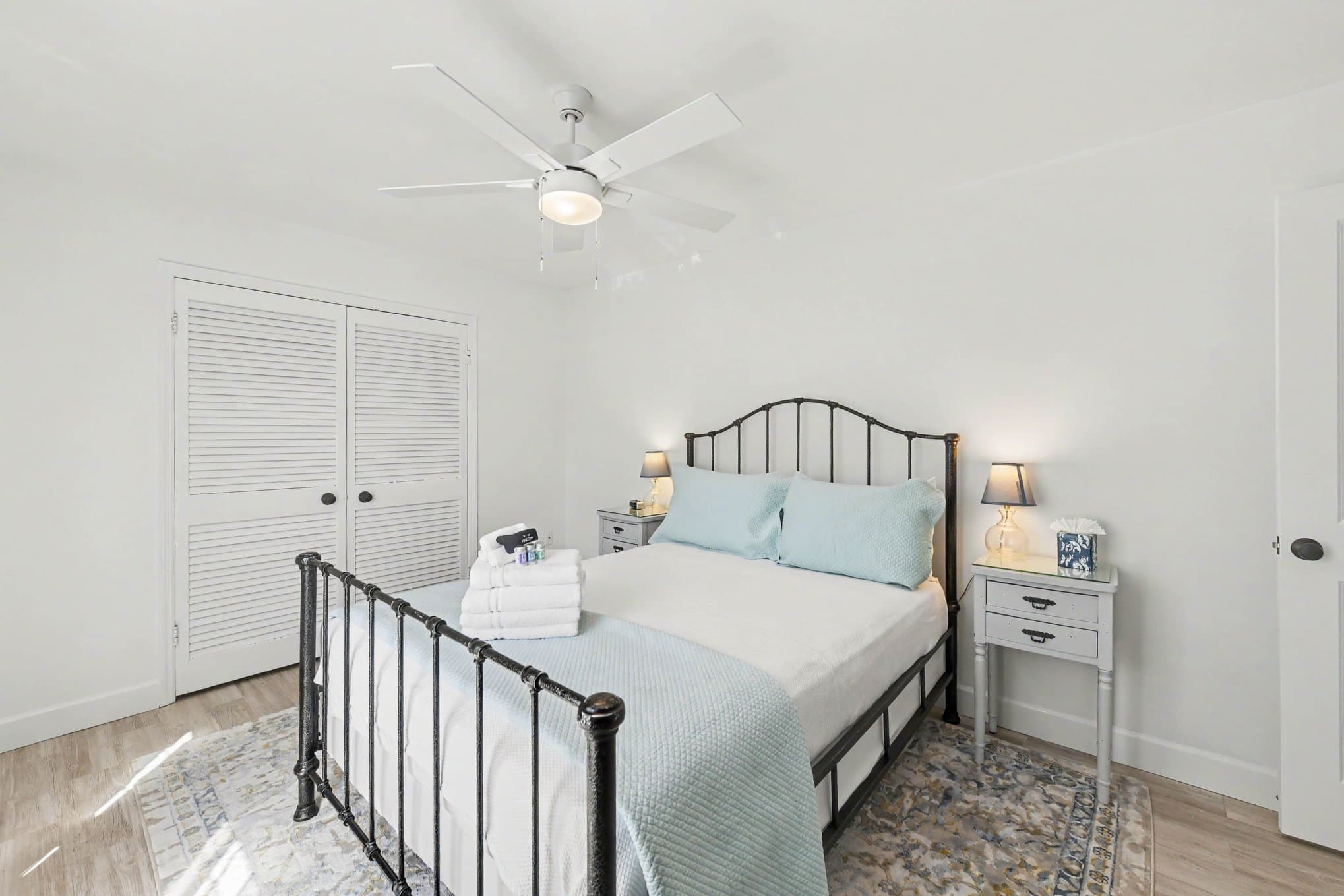 Charleston Condo: 867 Colony Dr