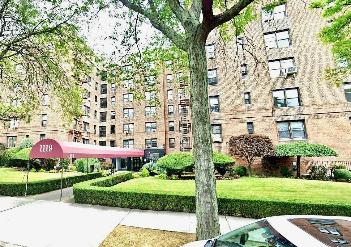 Brooklyn Apartment: 1119 Ocean Pkwy