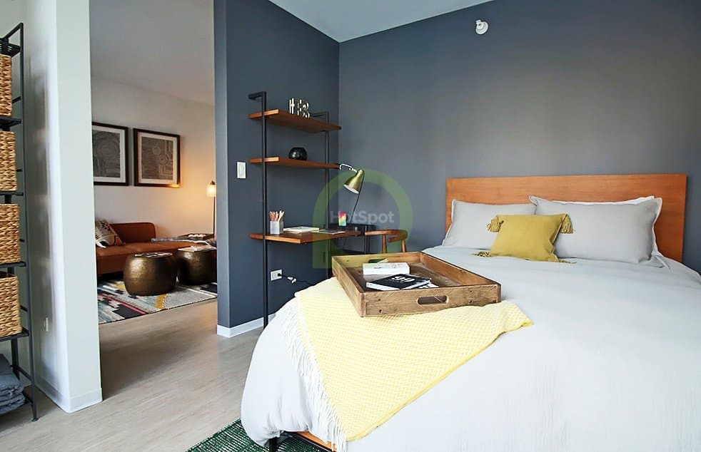 Chicago Apartment: 141 W Superior St