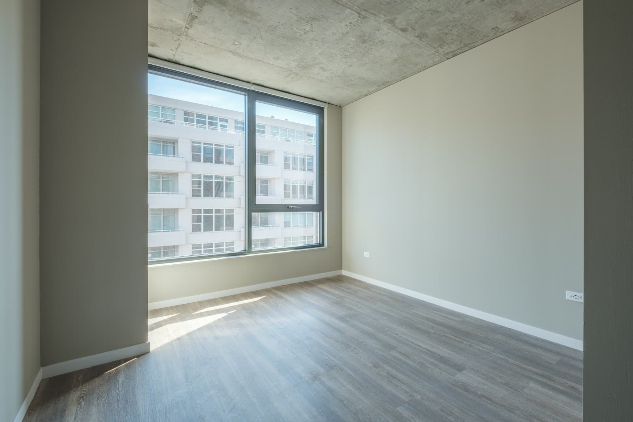 Chicago Apartment: 951 W Washington Blvd