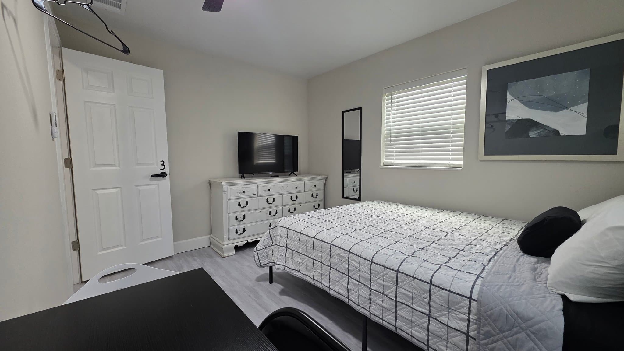 Orlando Single Room: 3624 Westwood Rd. Orlando, FL 32808