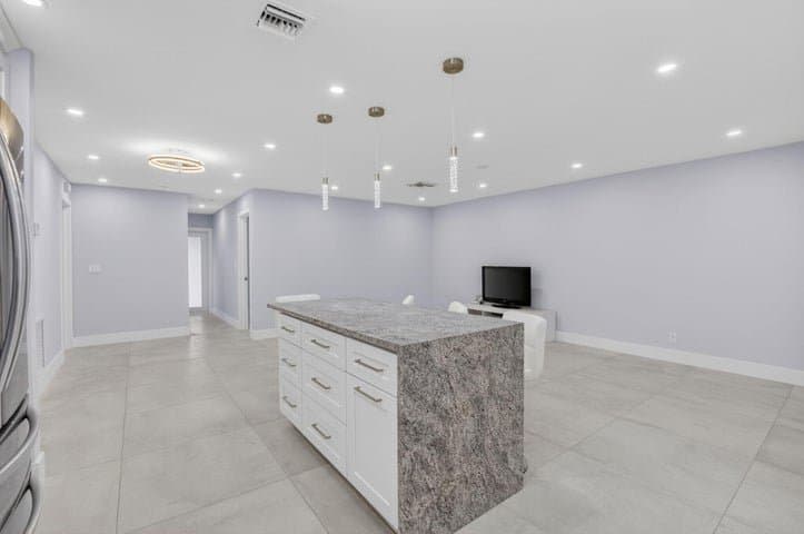 Delray Beach Townhome: 6049 VIA DIANA