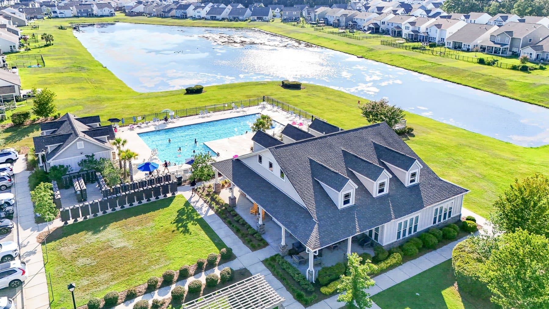 Summerville House: 274 Godwit Dr