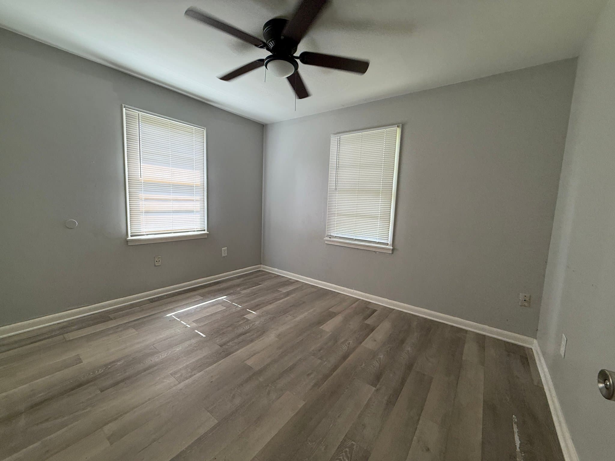 Lafayette House: 126 Sherwood Dr