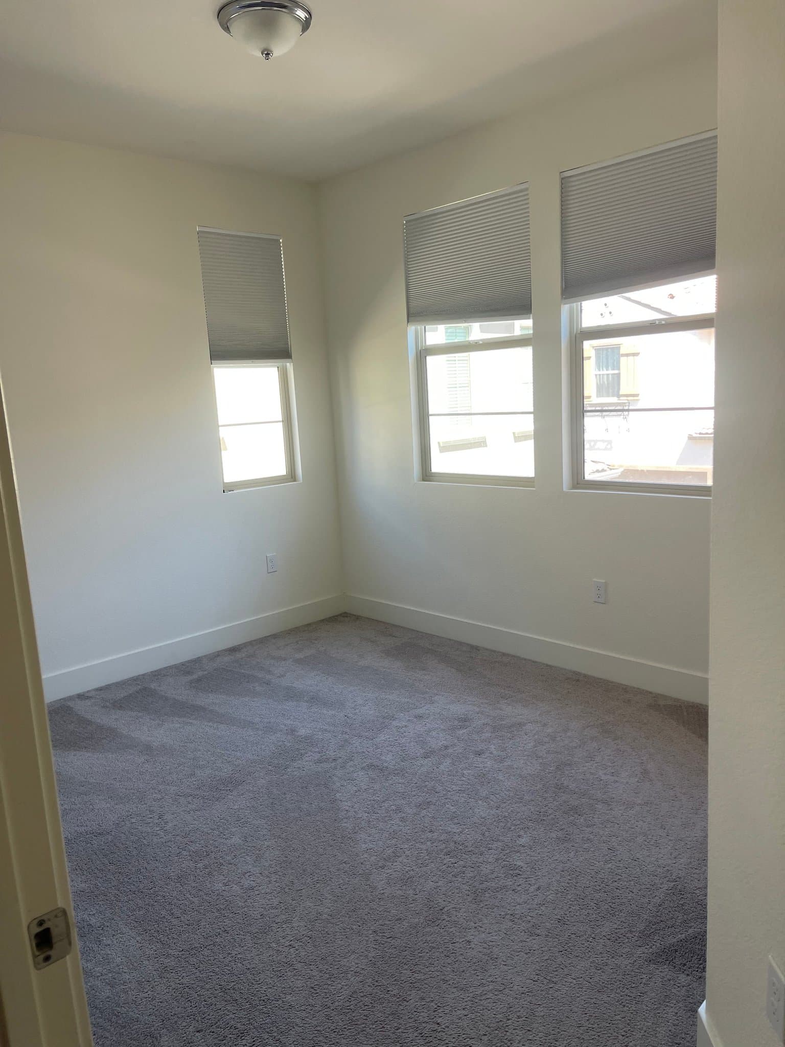 Elk Grove Single Room: 10523 Tenor Way