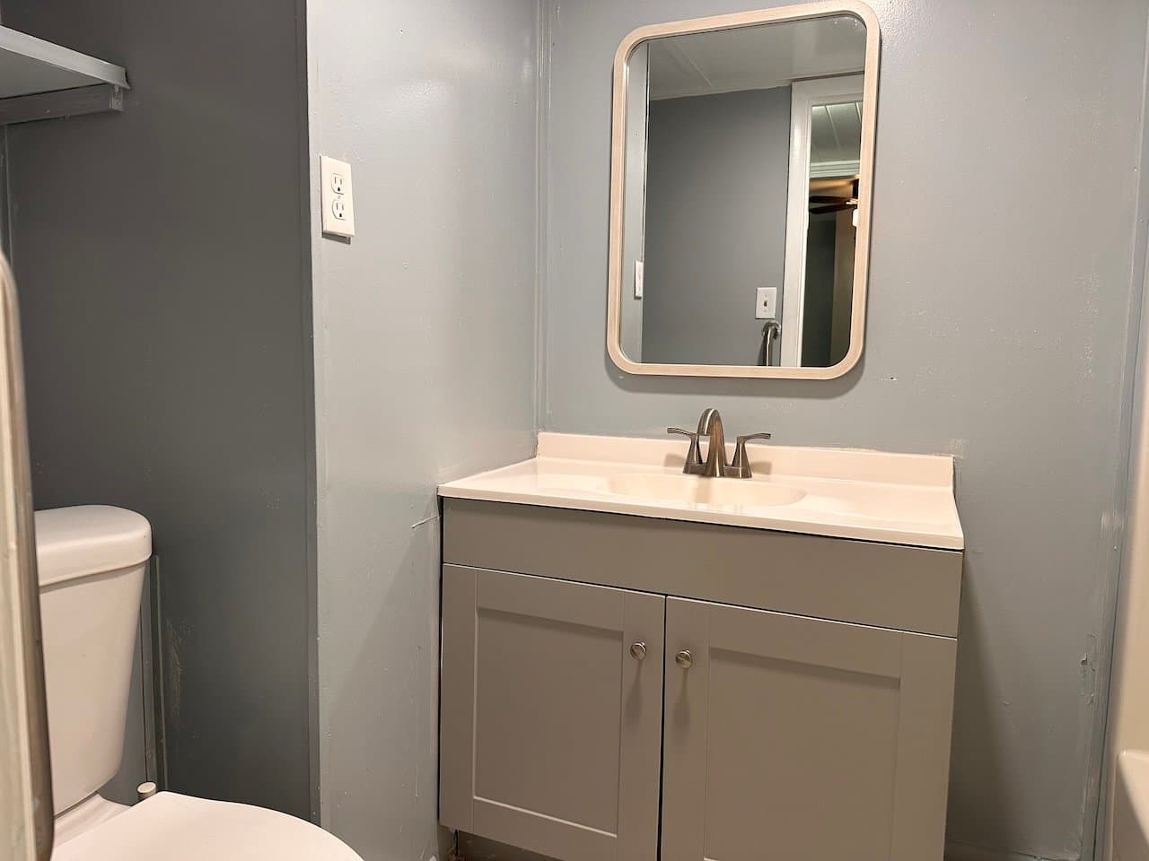Brunswick House: 533 Scranton Rd