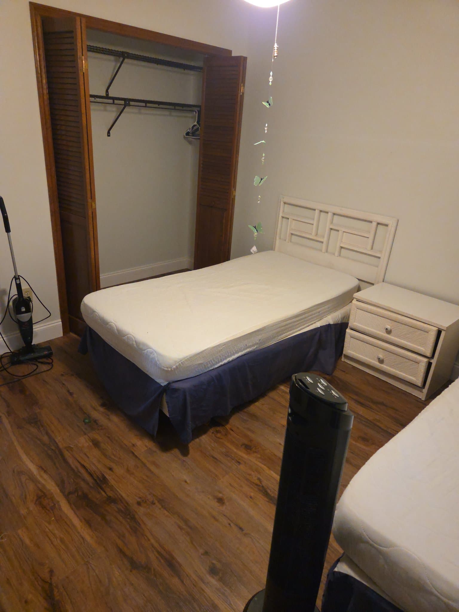 Lake Mary Single Room: 450 Cardinal Oaks Ct