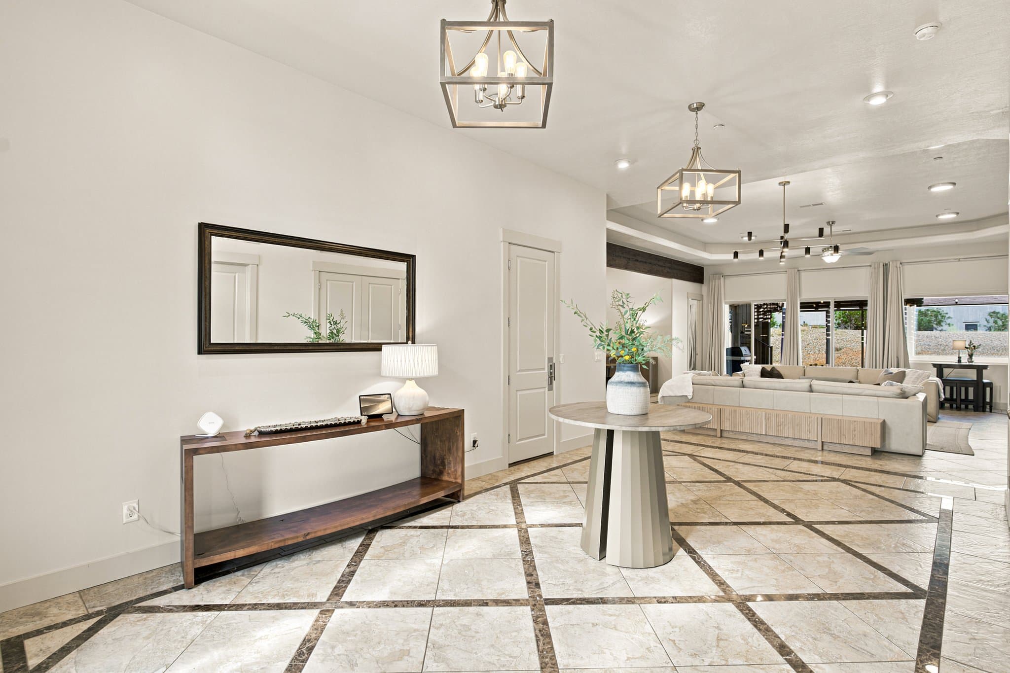 Hurricane House: 3250 S 4900 W