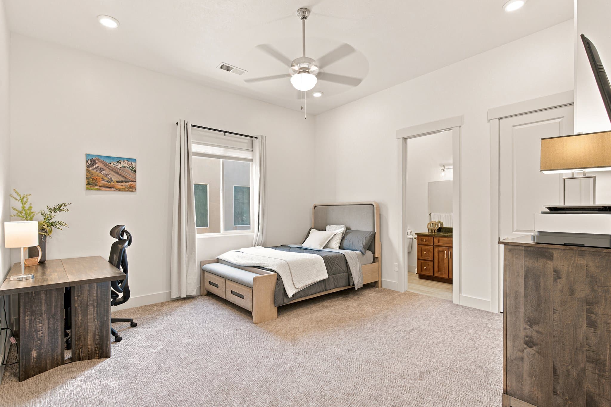 Hurricane House: 3250 S 4900 W