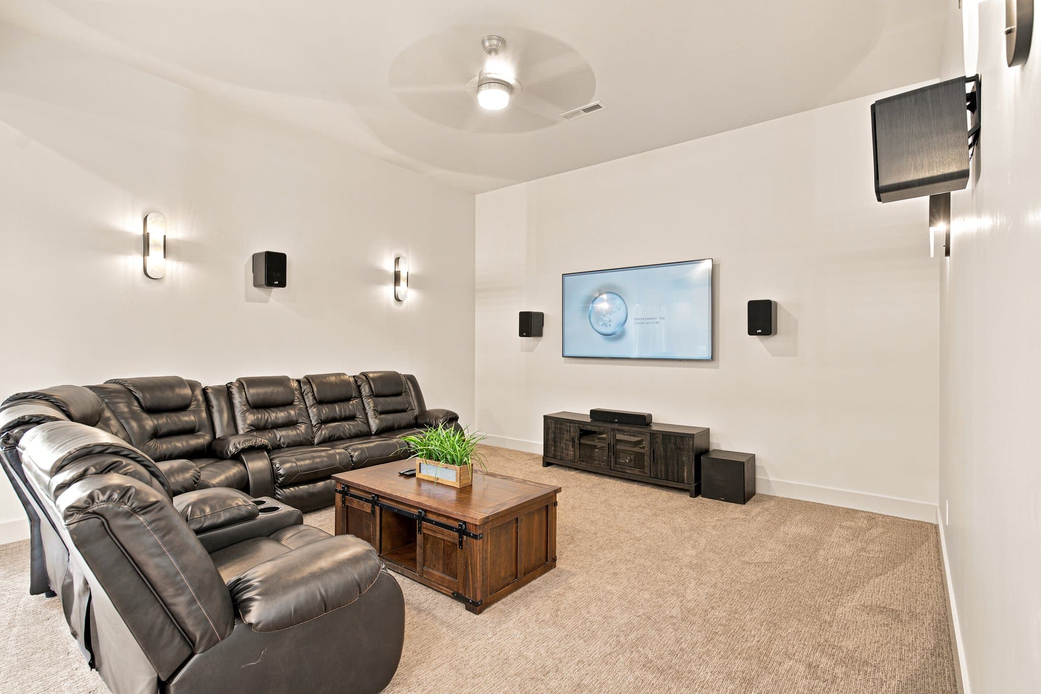 Hurricane House: 3250 S 4900 W