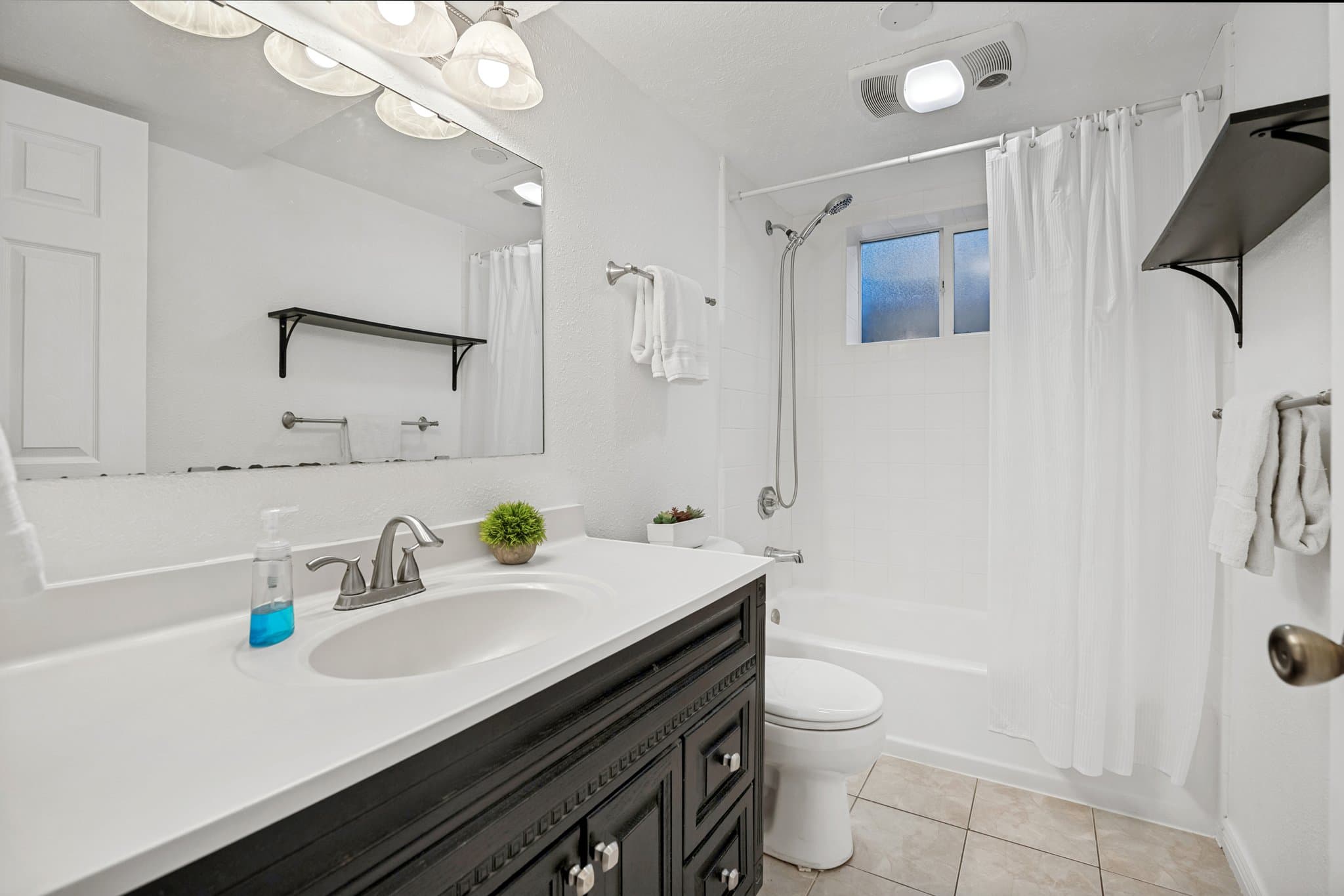 Orem House: 932 E 840 N