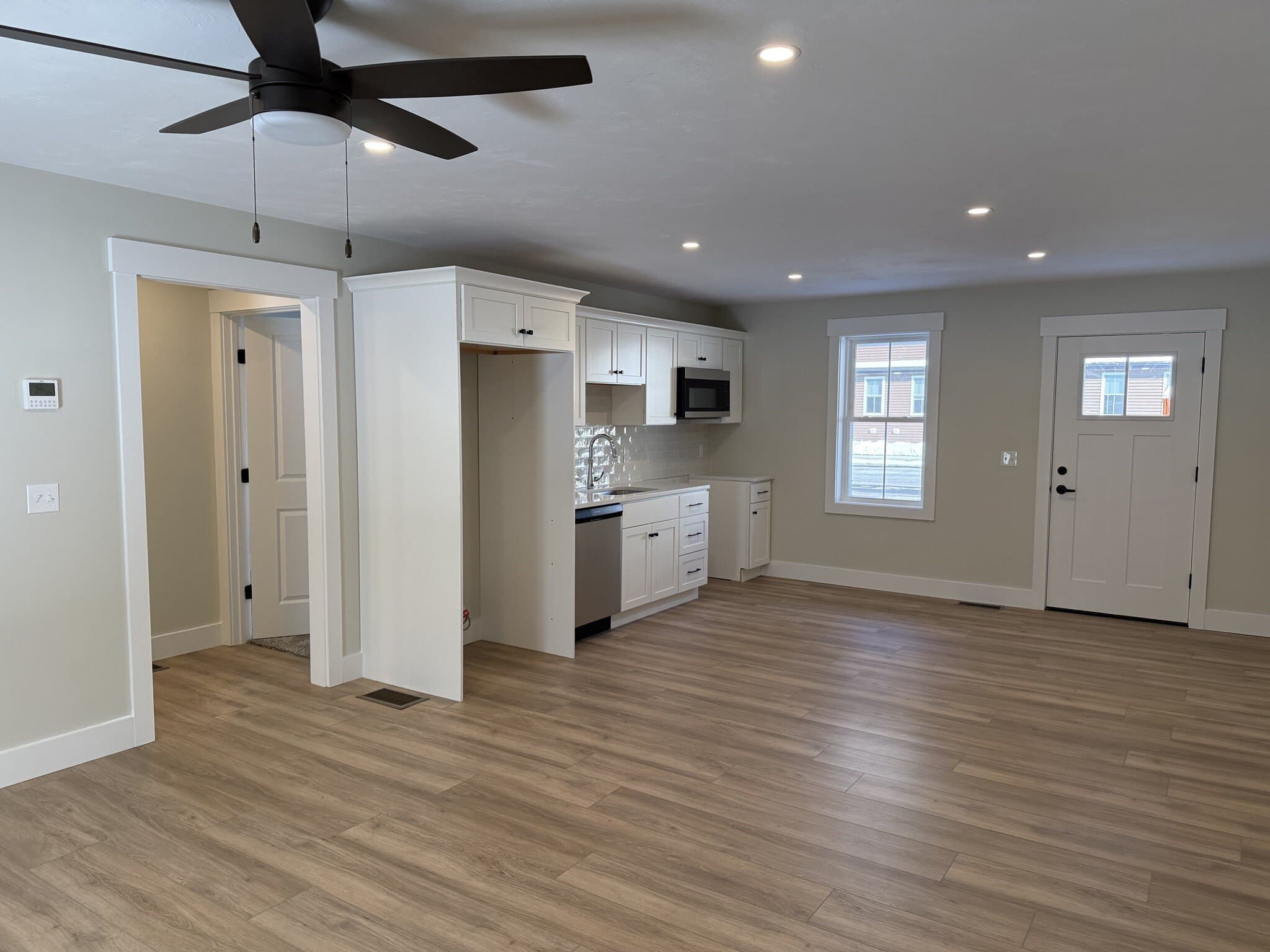 Middleboro Townhome: 480 Wareham st