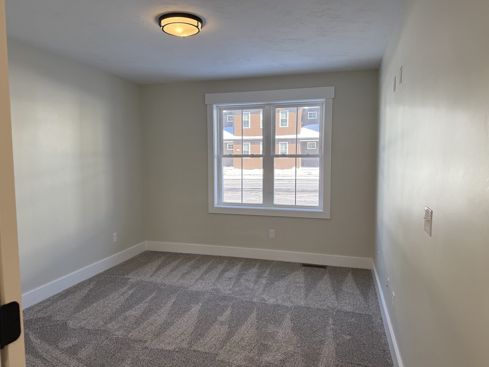 Middleboro Townhome: 480 Wareham st