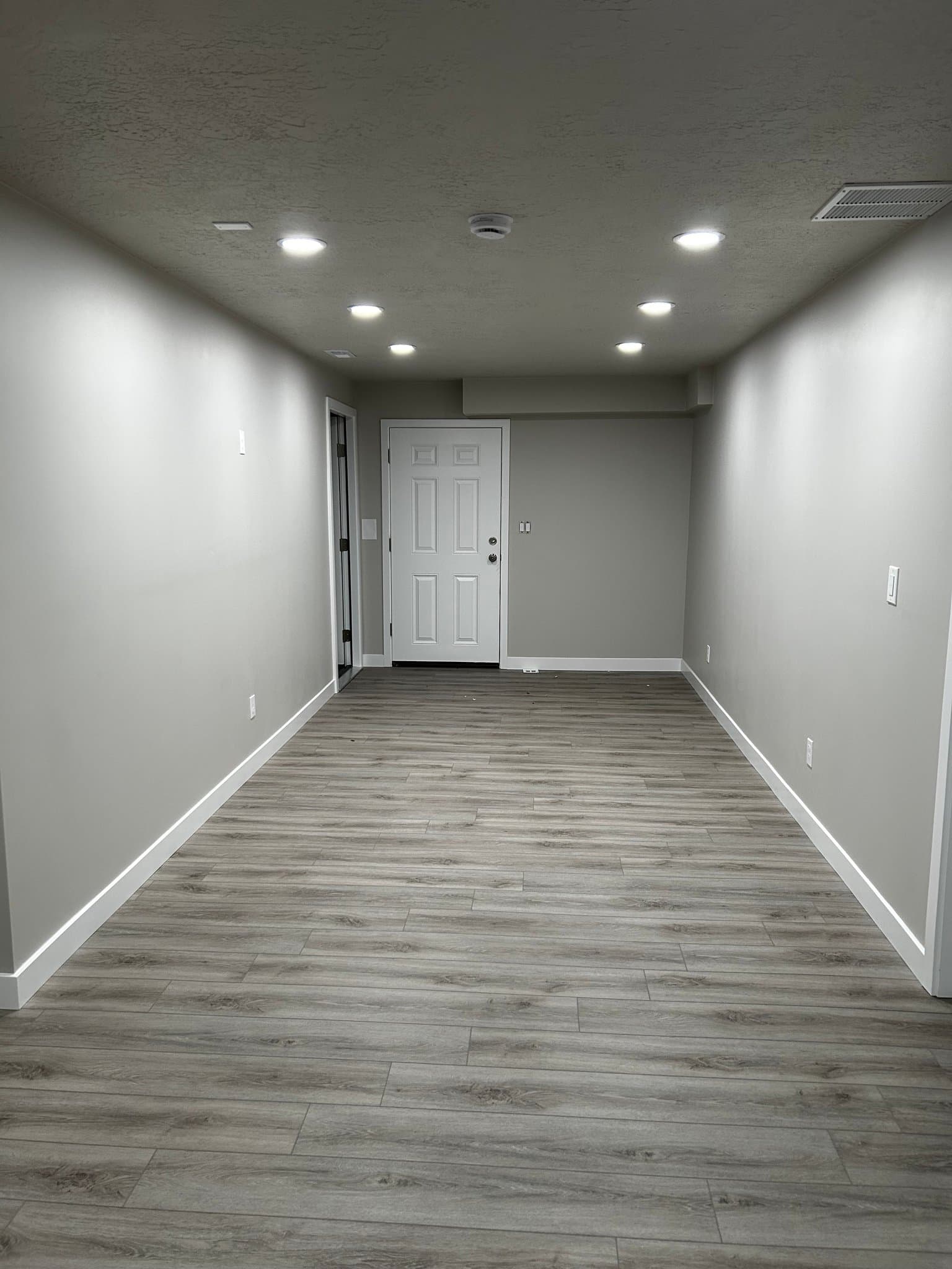 South Jordan House: 5146 W Mellow Way