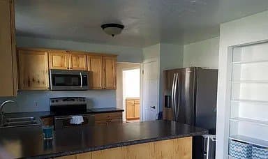 Vernal House: 814 South 2050 West