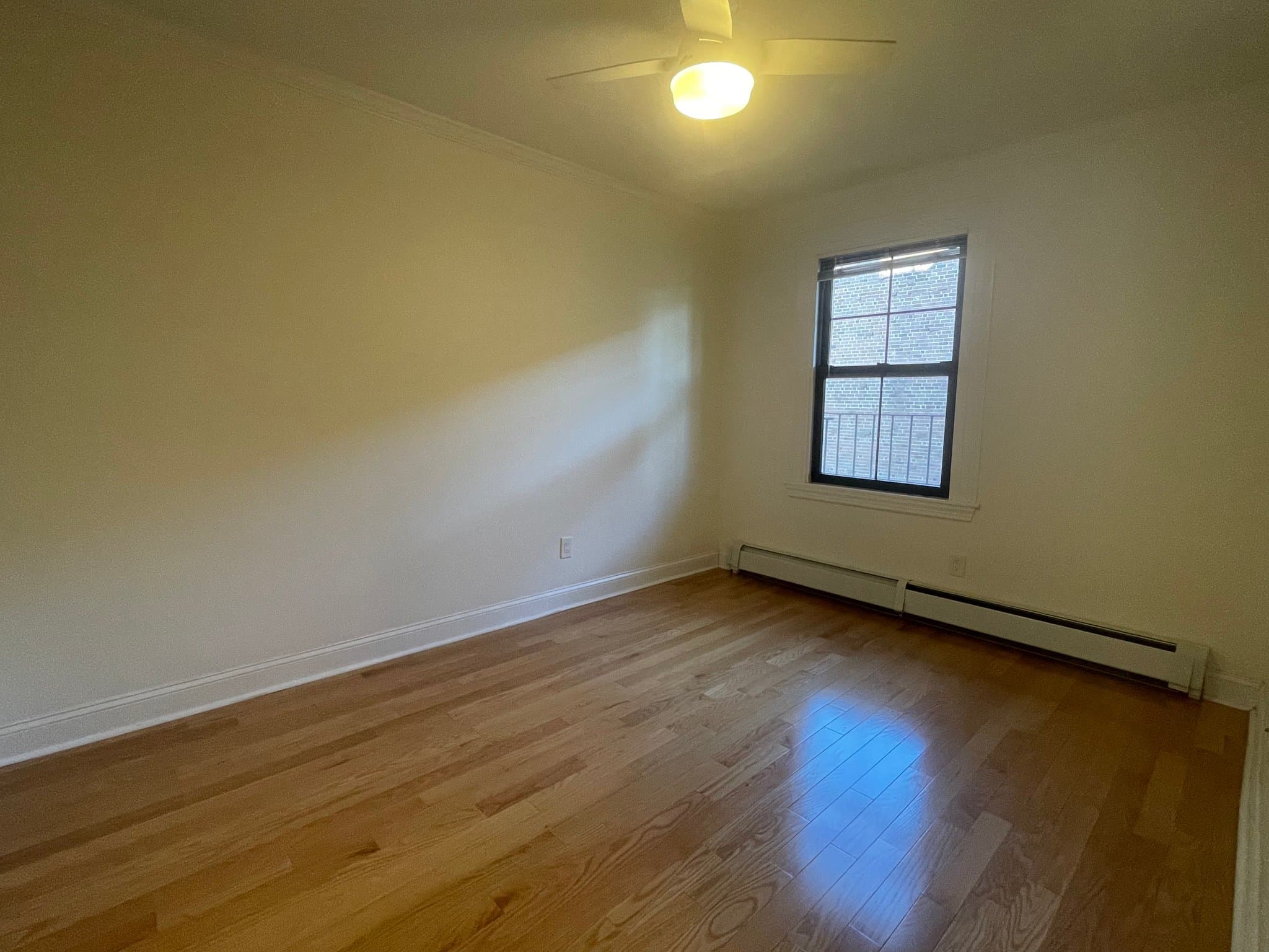 chestnut hill Apartment: 219 Commonwealth Avenue