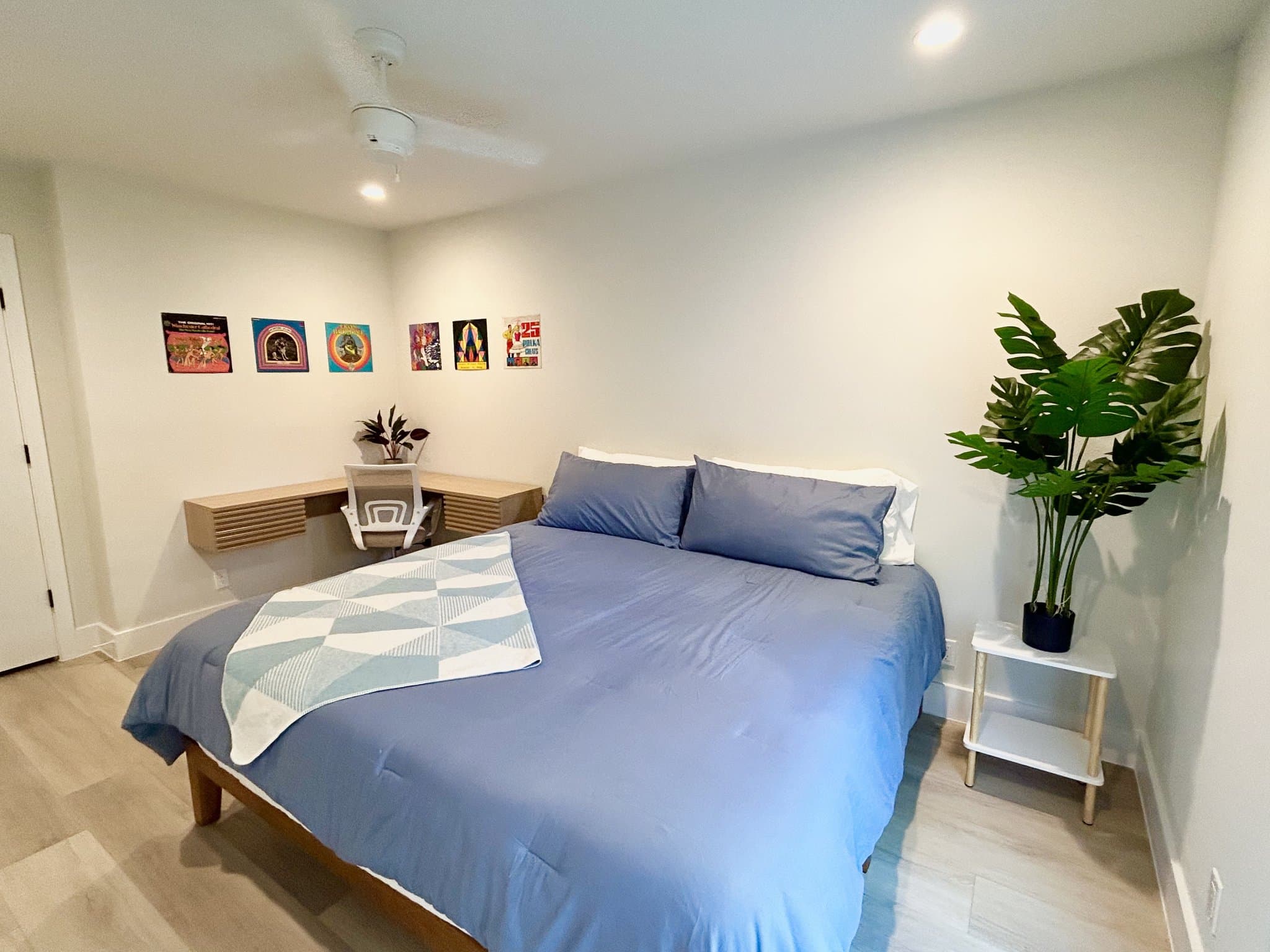 Austin Condo: 5302 Saint Georges Grn