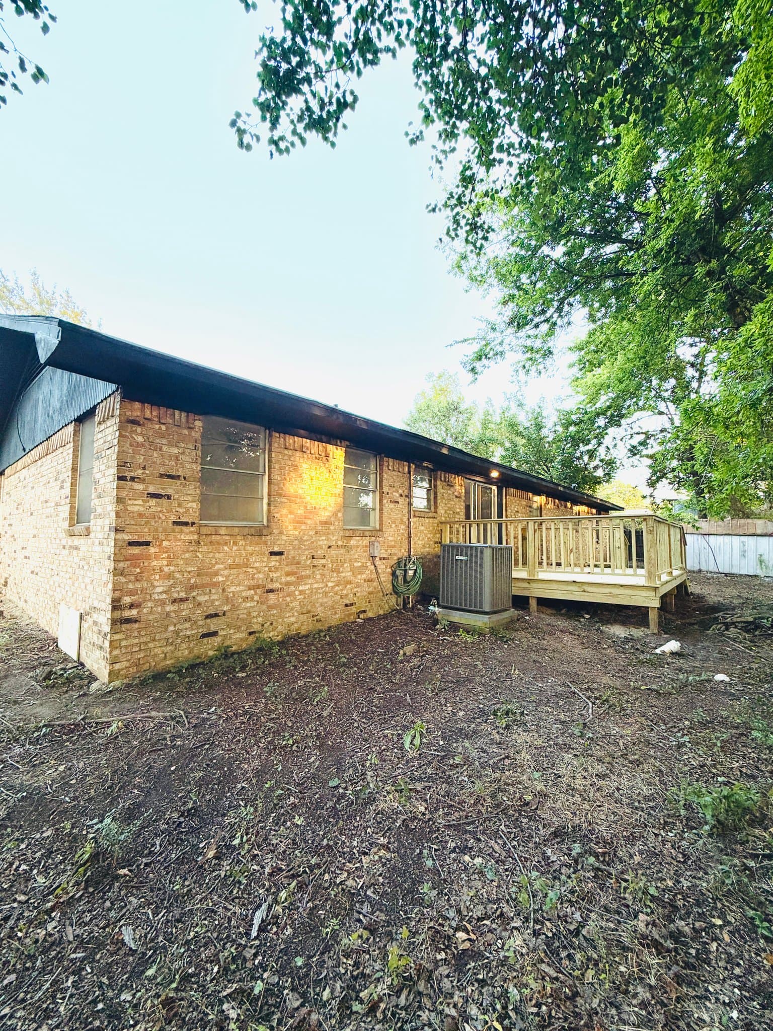 Texarkana House: 923 California St
