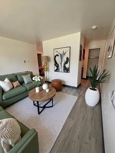 BATTLE CREEK Apartment: 750 E MICHIGAN AVE