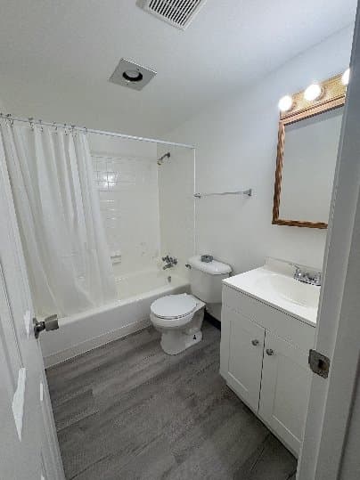 BATTLE CREEK Apartment: 750 E MICHIGAN AVE