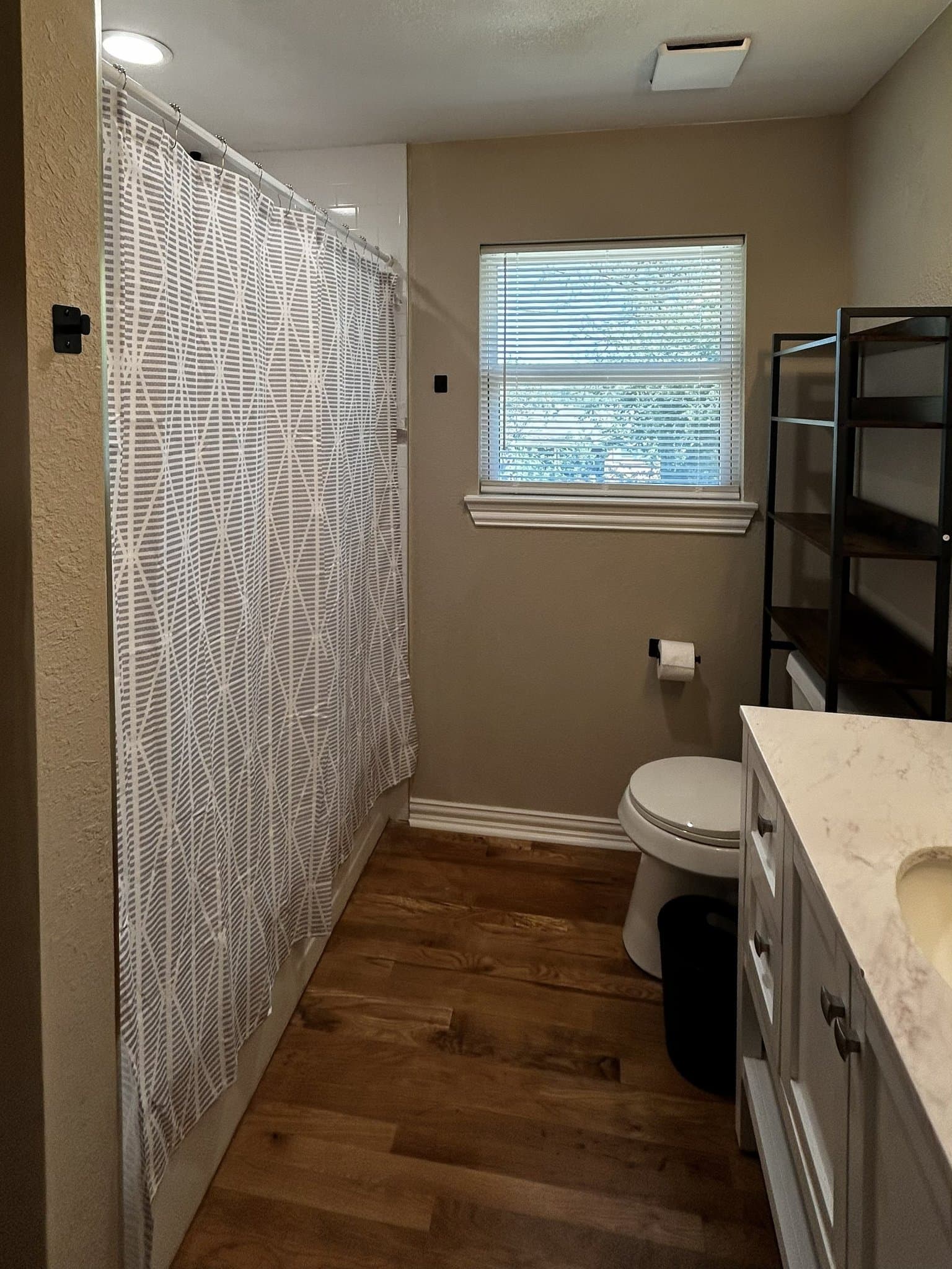 Arlington House: 2311 E Mitchell St