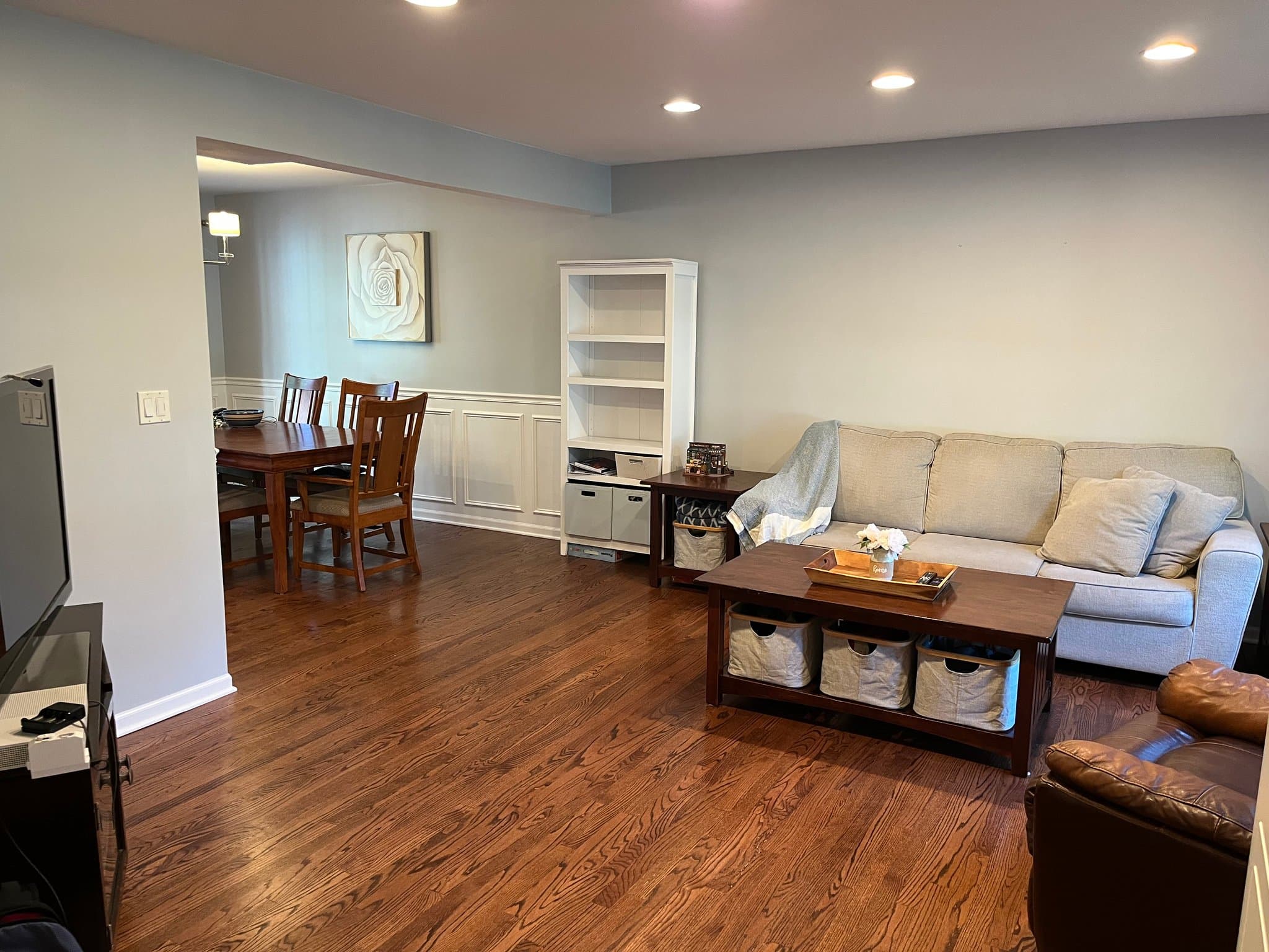 Palatine House: 889 E Stonebridge Ct