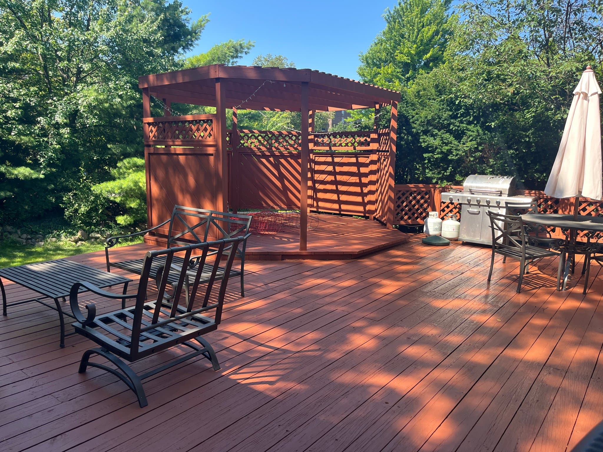Palatine House: 889 E Stonebridge Ct