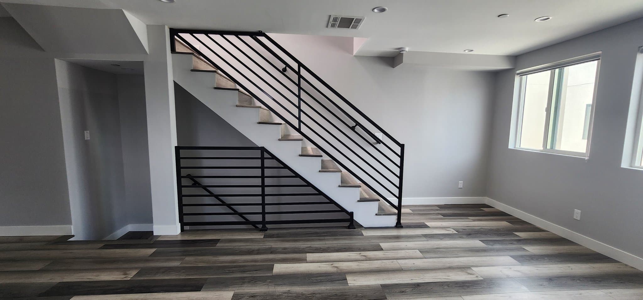 Los Angeles Townhome: 2408 Hauser Blvd