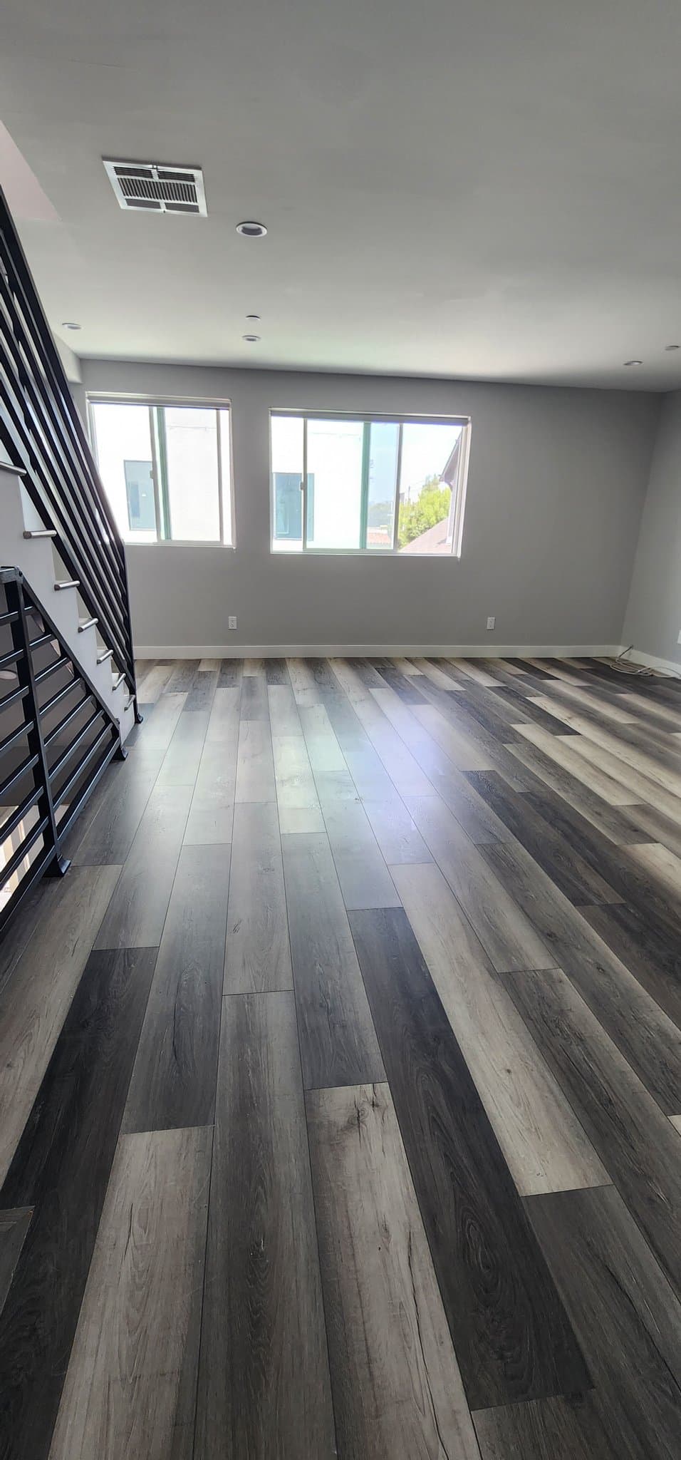Los Angeles Townhome: 2408 Hauser Blvd