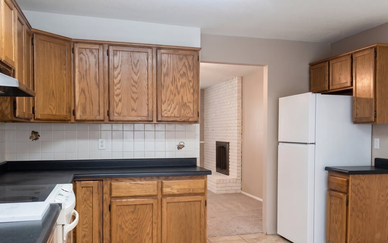 West Jordan House: 8968 Galilee Court/Private Rooms/female roommates
