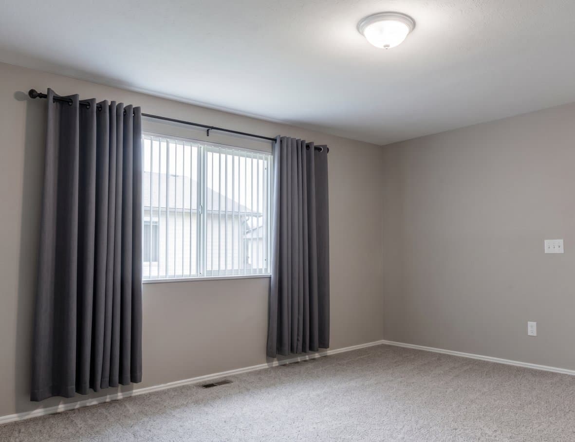 West Jordan House: 8968 Galilee Court/Private Rooms/female roommates