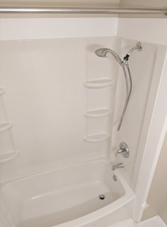 West Jordan House: 8968 Galilee Court/Private Rooms/female roommates