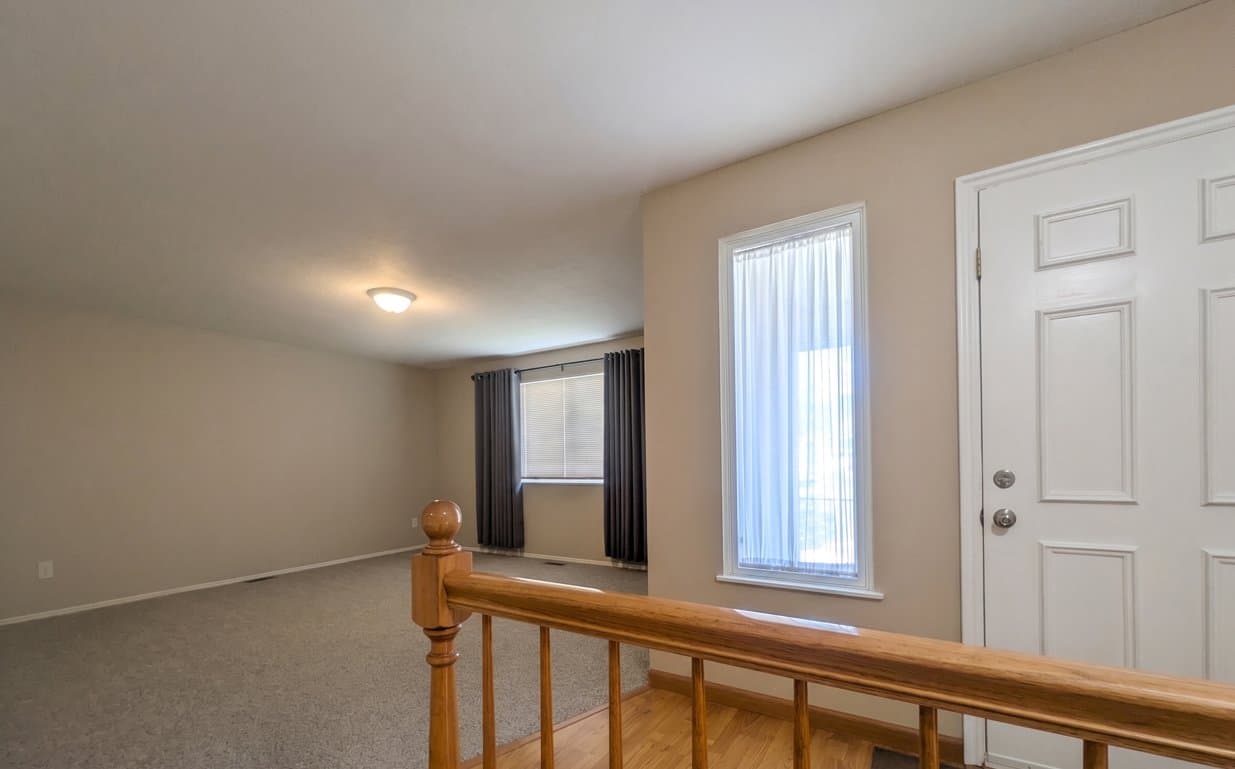 West Jordan House: 8968 Galilee Court/Private Rooms/female roommates