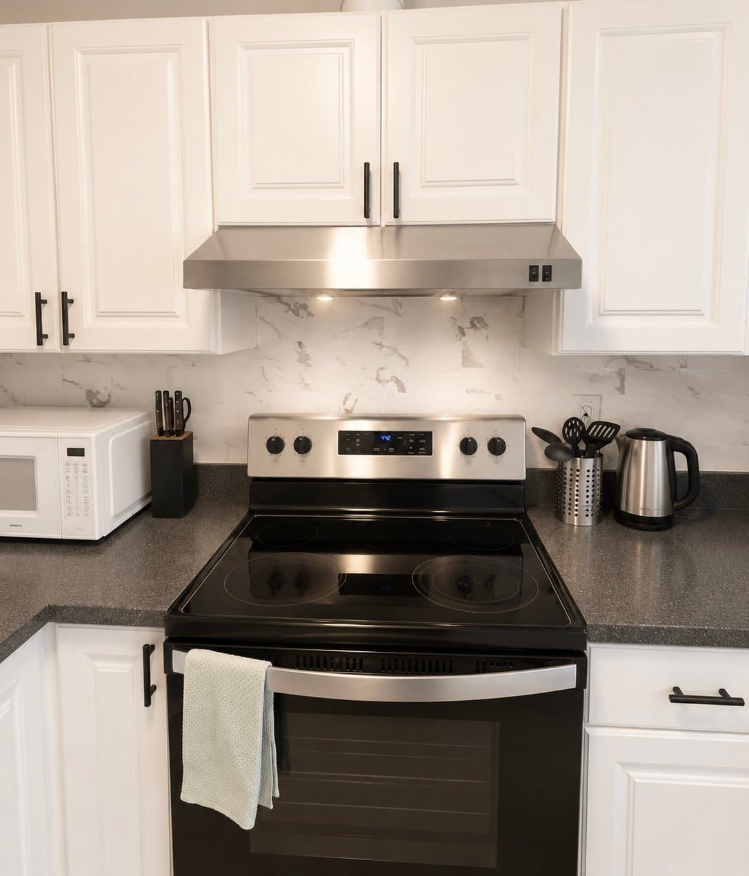 Anchorage Townhome: 4011 turnagain blvd