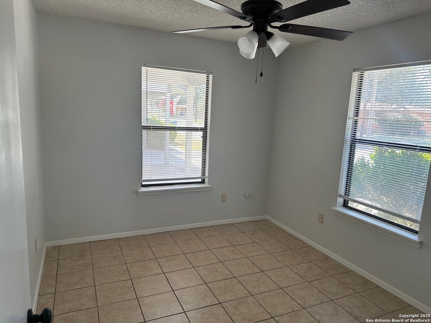 Pleasanton House: 401 W Adams