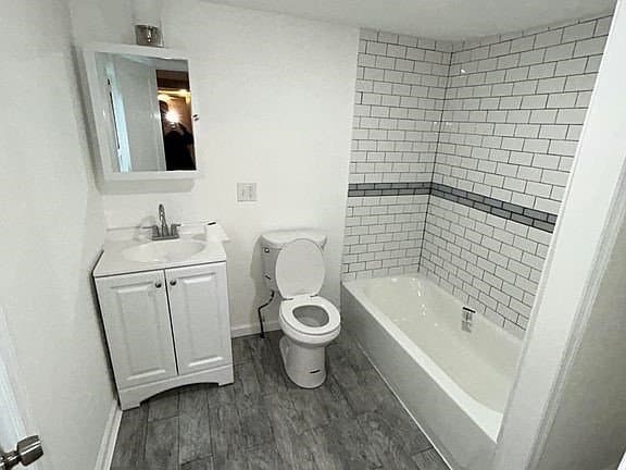 Rensselaer Single Room: 97 3rd Ave.
