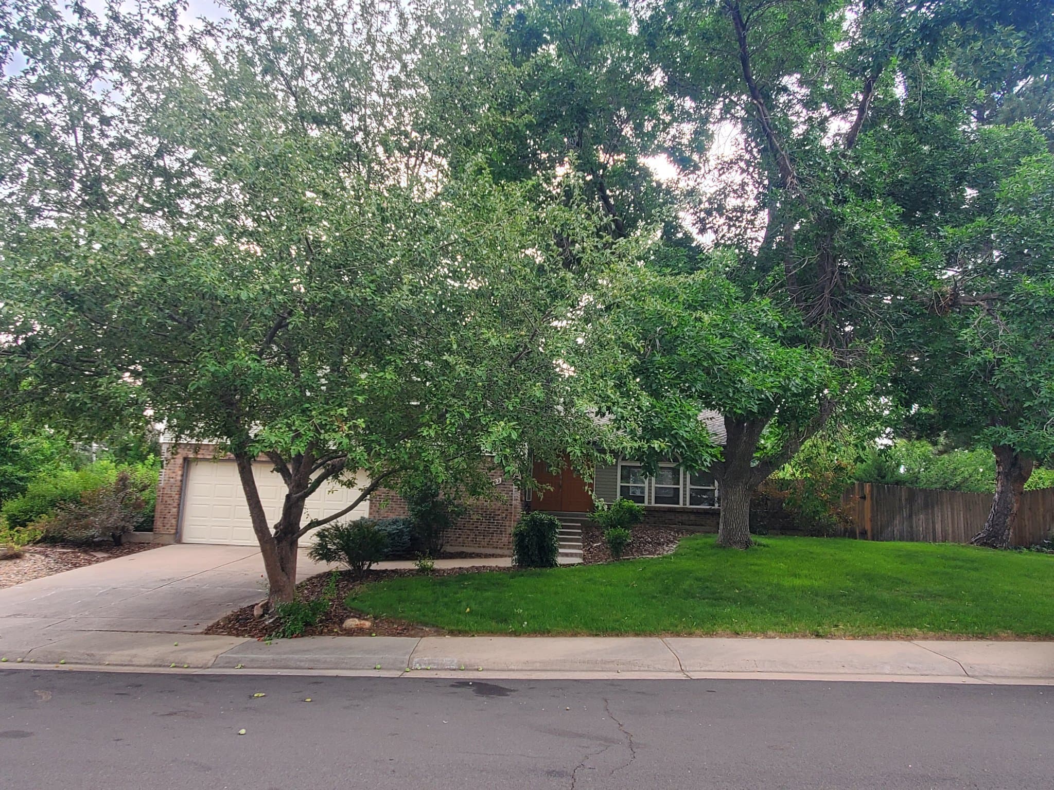 Englewood House: 5792 S Havana Ct