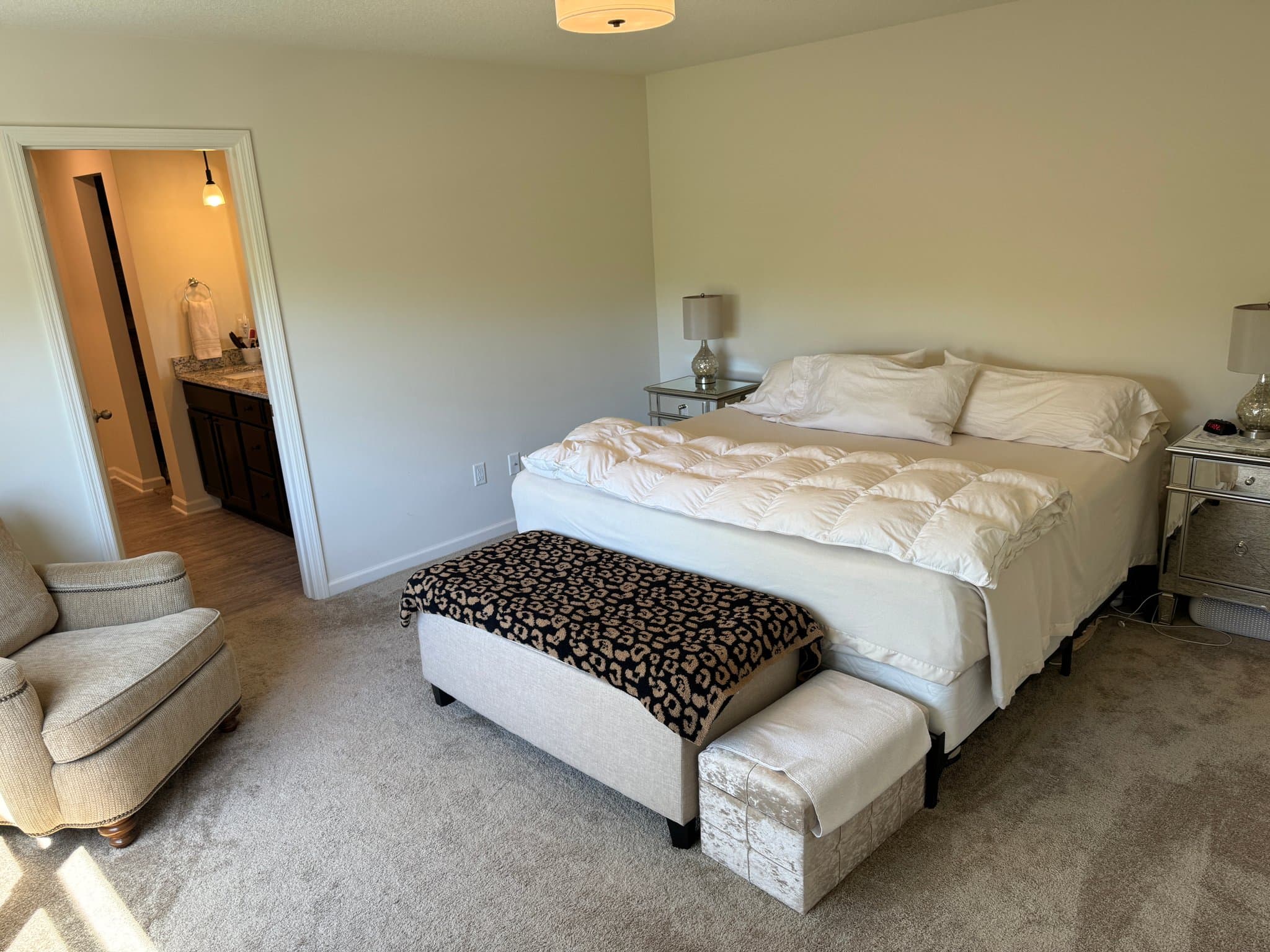 Montrose House: 1038 White Tail Ln