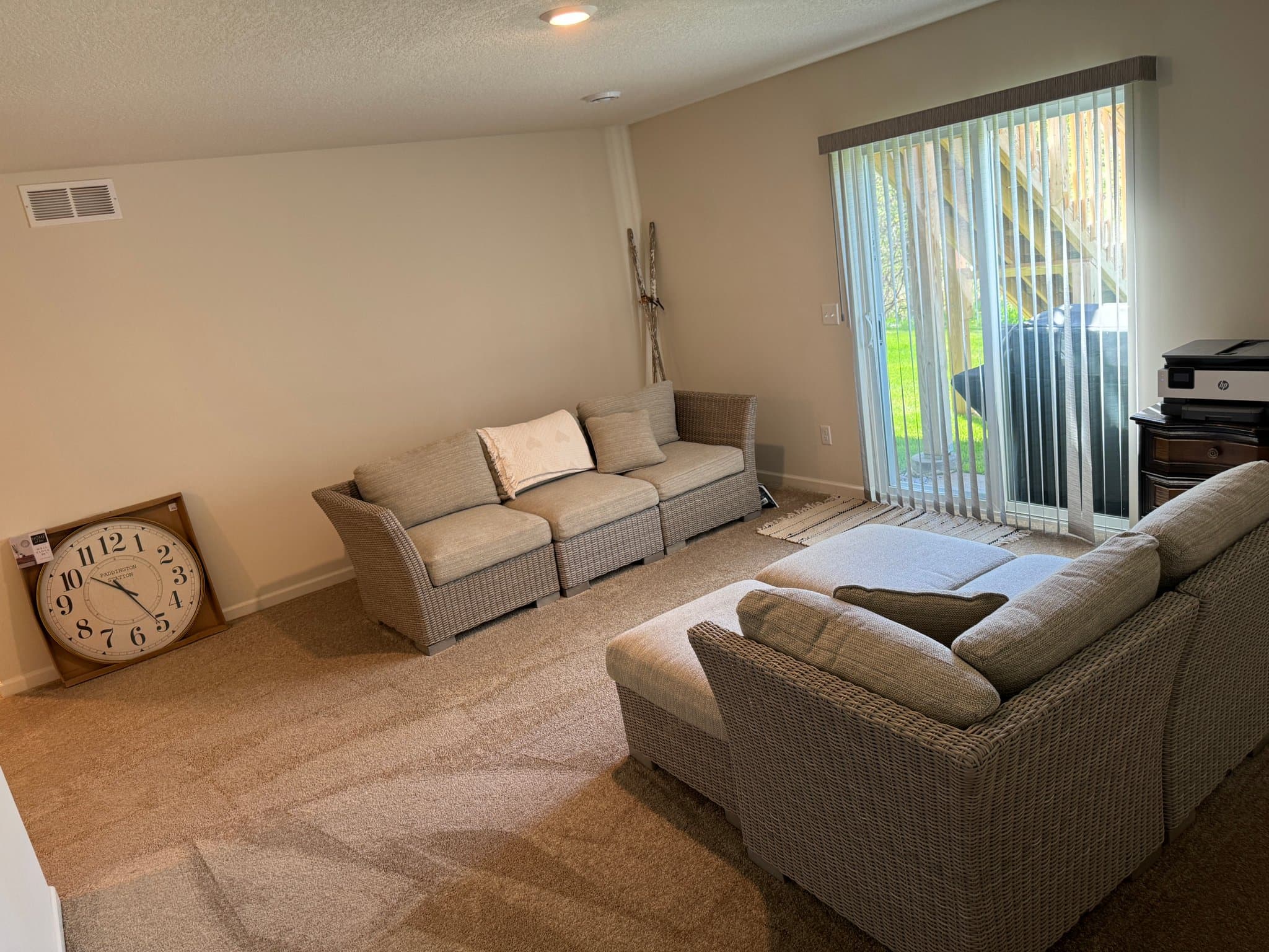 Montrose House: 1038 White Tail Ln