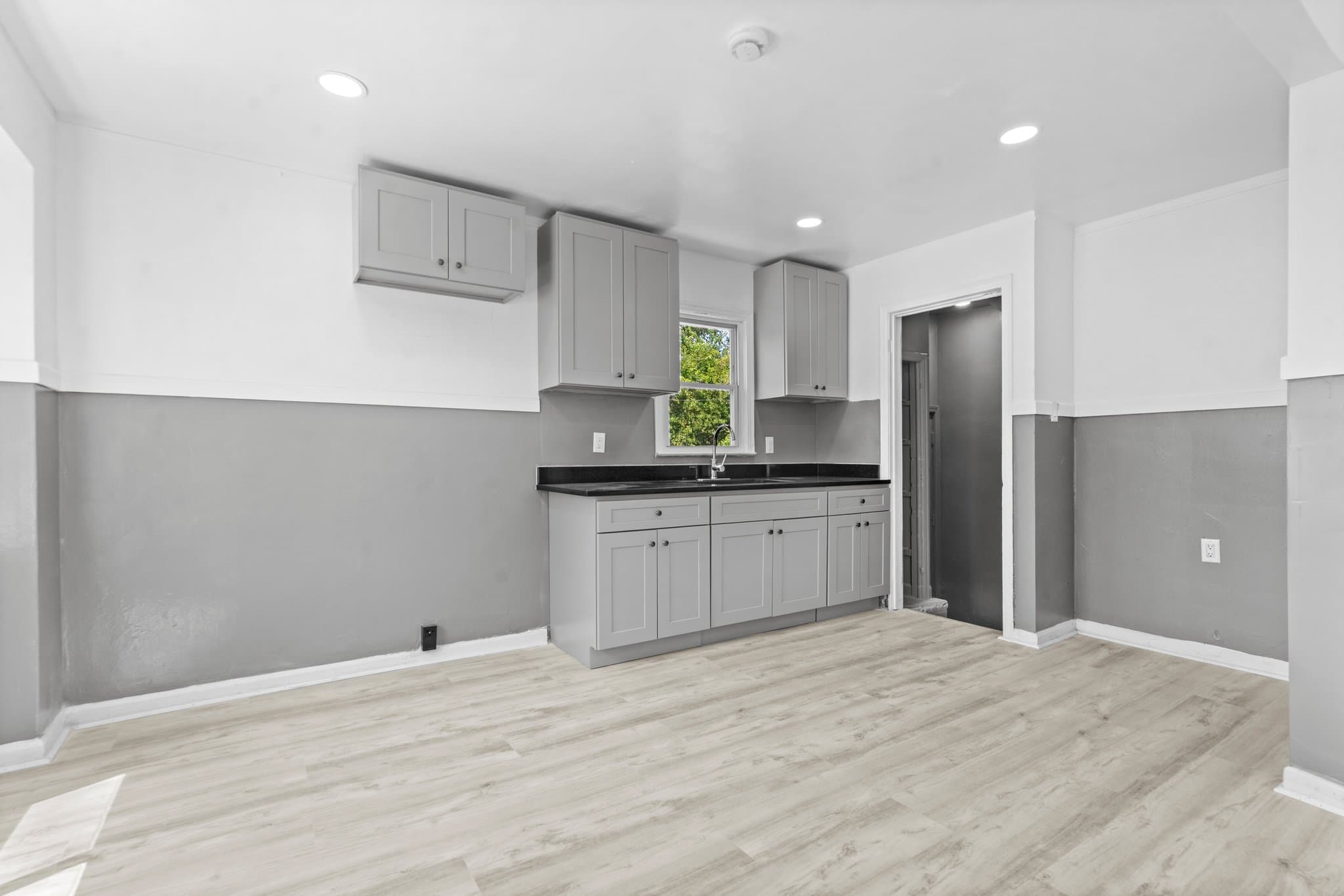 Detroit House: 16039 Fairmount Dr