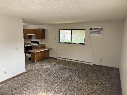 St Cloud Apartment: 520 13th St S