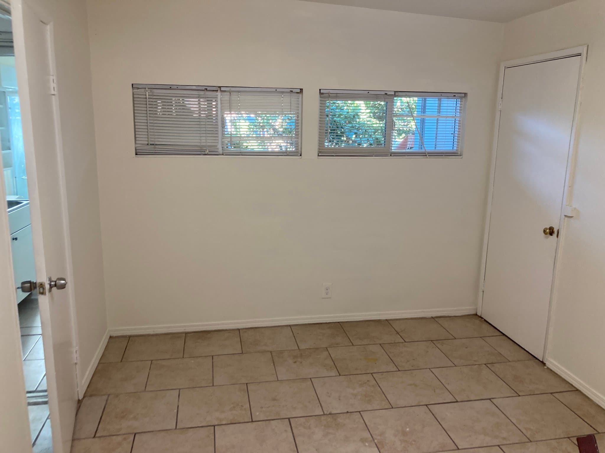 Buena Park Single Room: 7061 Fillmore Dr.