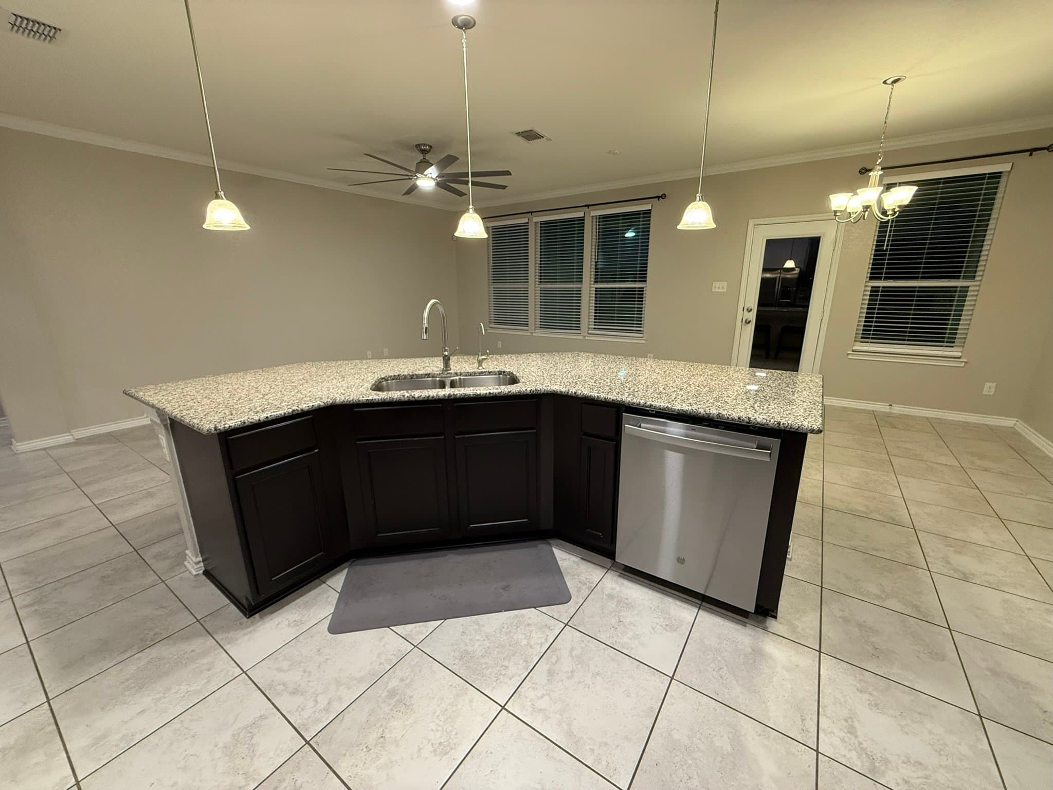 New Braunfels House: 675 Pebble Bend
