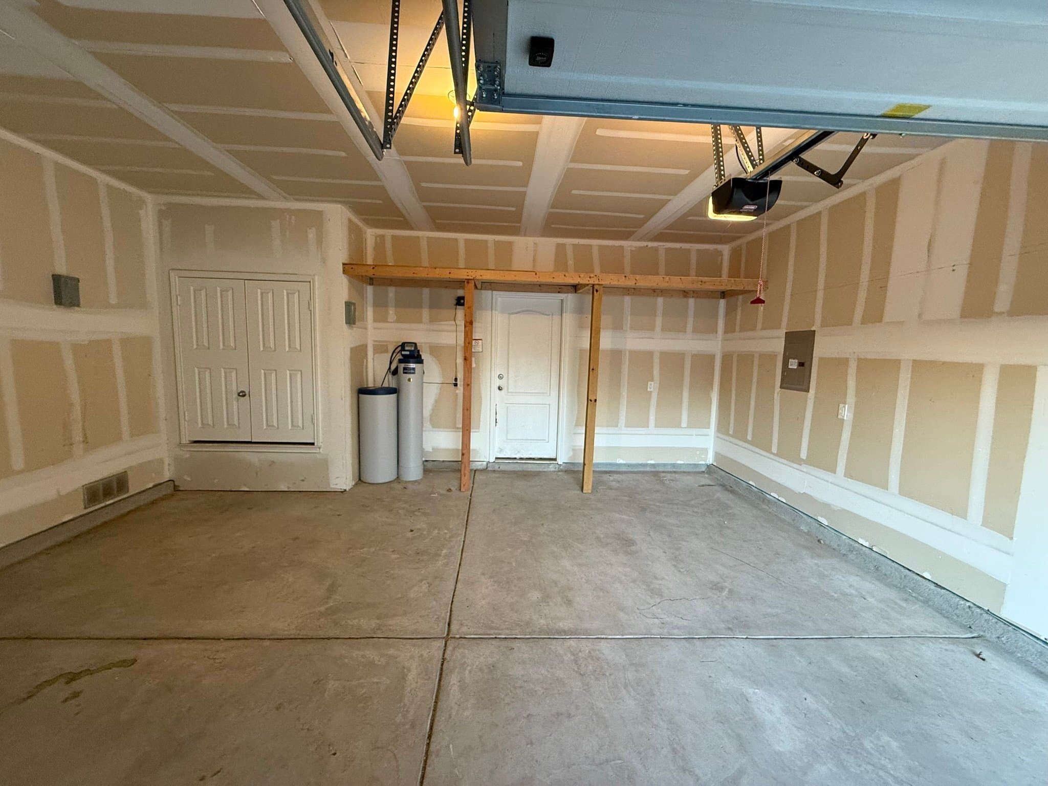 New Braunfels House: 675 Pebble Bend