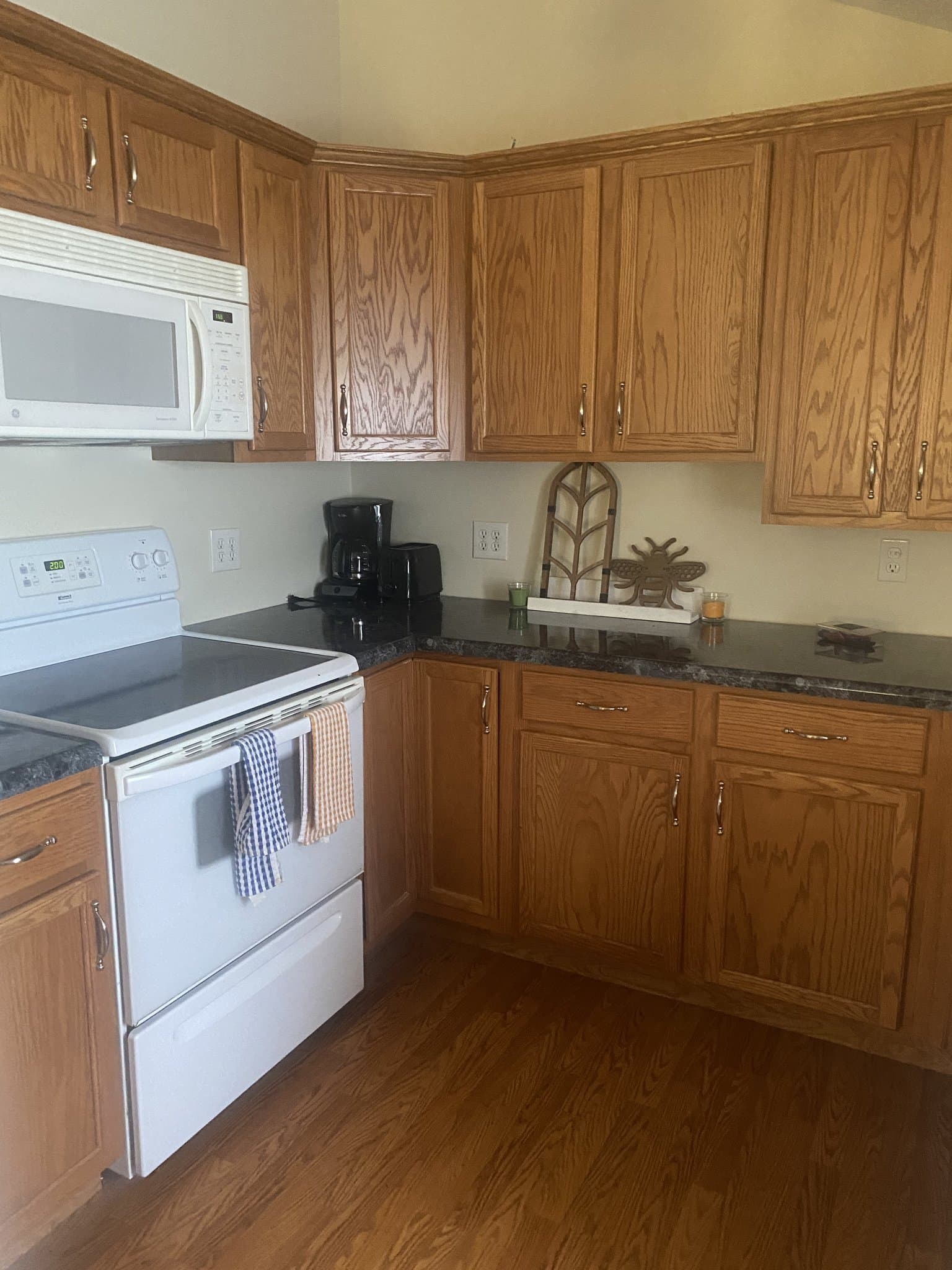Jackson House: 396 Haley Rd