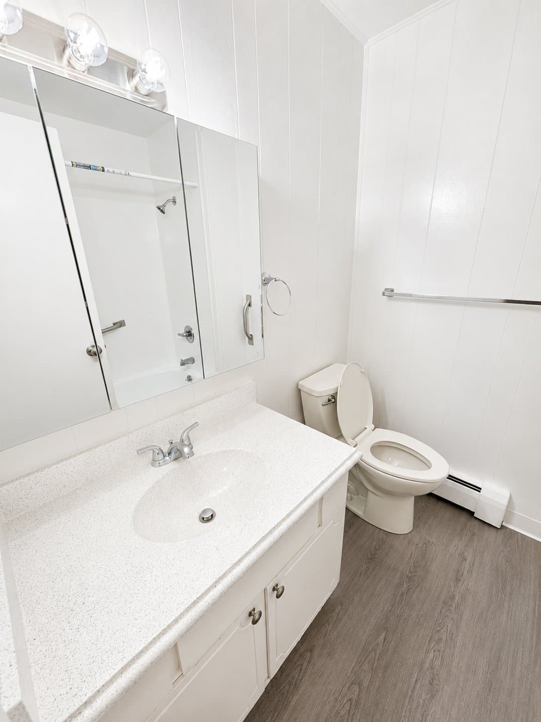 Lakewood Apartment: 1330 Zephyr St.