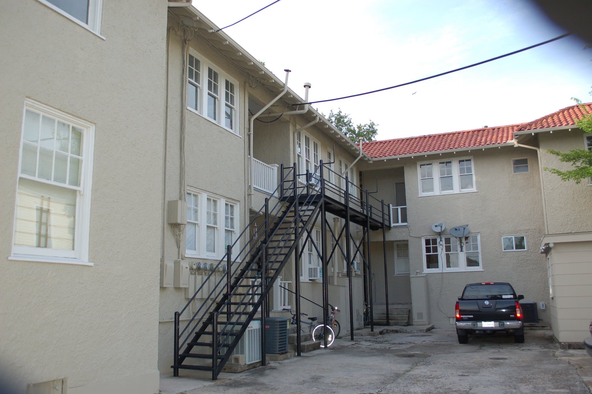 New Orleans House: 800 N. Olympia Street